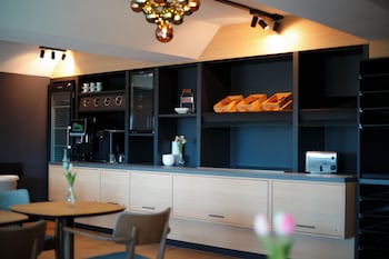 magnet hotel