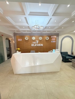 The 7 Eleven Hotel,,3 star