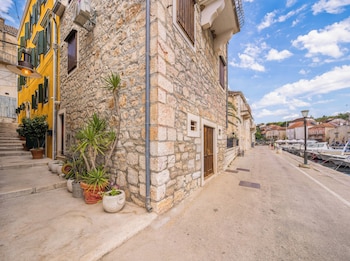 palazzo viridis heritage hotel