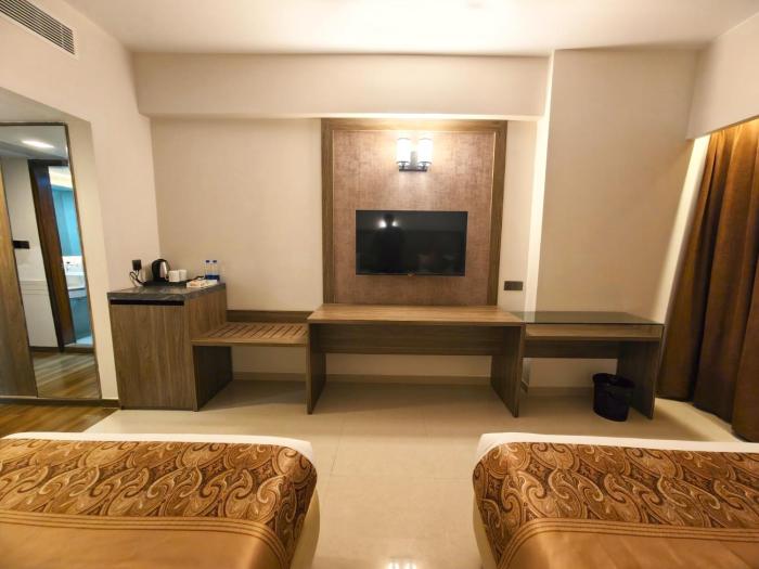 hotel grand pacific