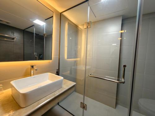 hotel grand pacific
