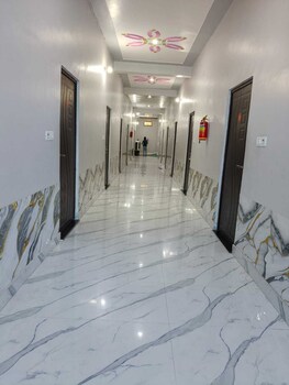 Ayodhya Stay,,2 star