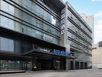 novotel dalian zhongshan square