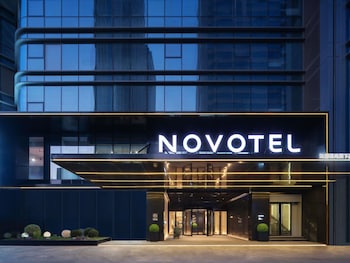 novotel dalian zhongshan square