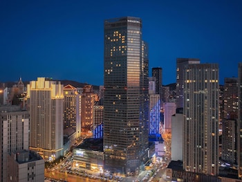 novotel dalian zhongshan square