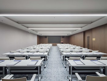 novotel dalian zhongshan square