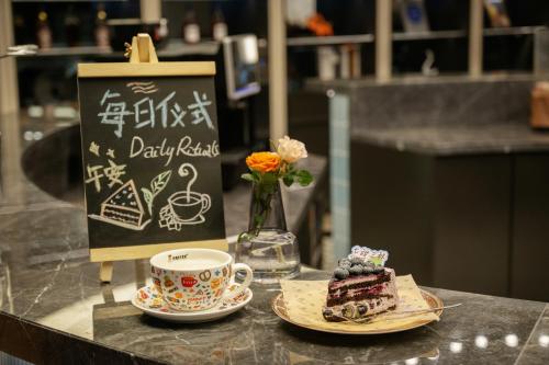 novotel dalian zhongshan square