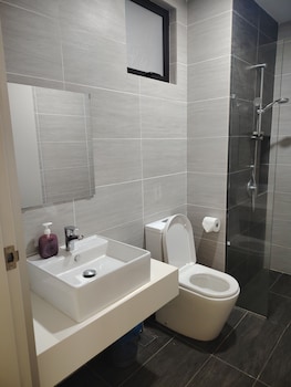 the luxe suites at trion kl