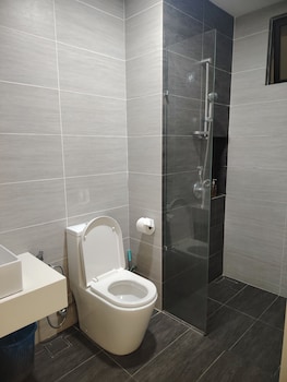 the luxe suites at trion kl
