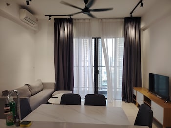 the luxe suites at trion kl