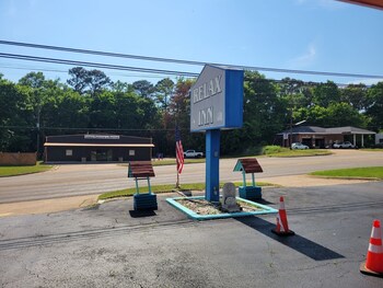 relax inn daingerfield near mount pleasant tx