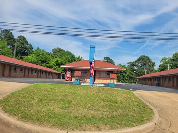 relax inn daingerfield near mount pleasant tx