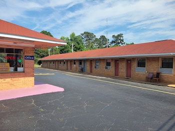 Relax Inn Daingerfield Near Mount Pleasant Tx,,2 star