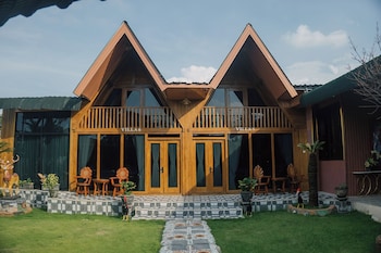 Mik Resort & Hotel,,3 star