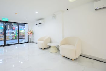 Global Hotel Pratunam Bangkok,,3 star
