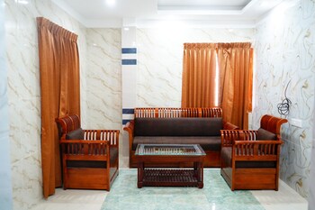 Sumi White House,,3 star