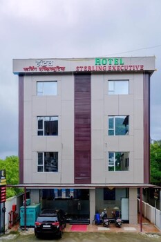 hotel sterling executive