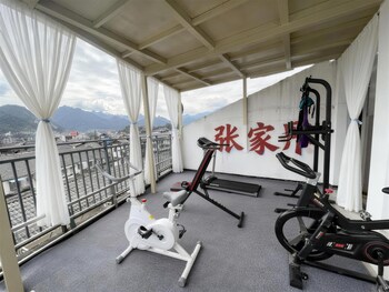 han exotic inn