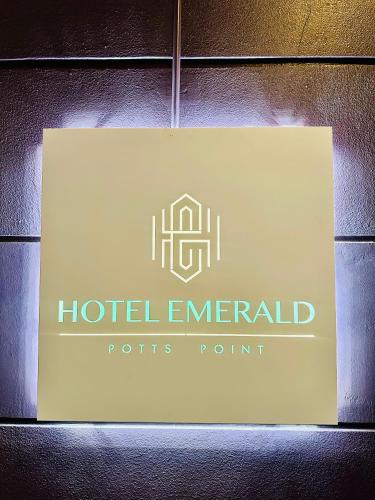 hotel emerald