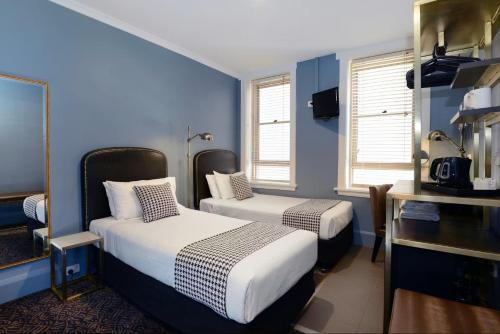 hotel emerald