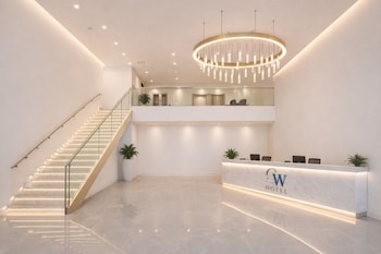 cw hotel
