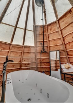 the retreat on the hill