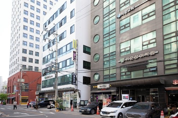 k grand hostel sinchon