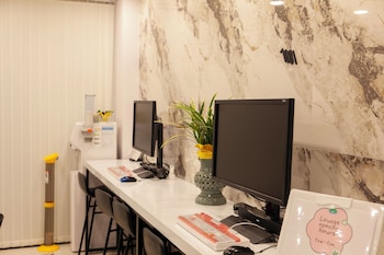 k grand hostel sinchon