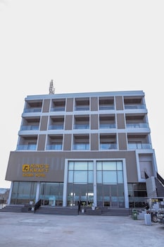 kings kraft shubh hotel