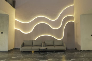 kings kraft shubh hotel