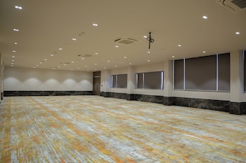kings kraft shubh hotel