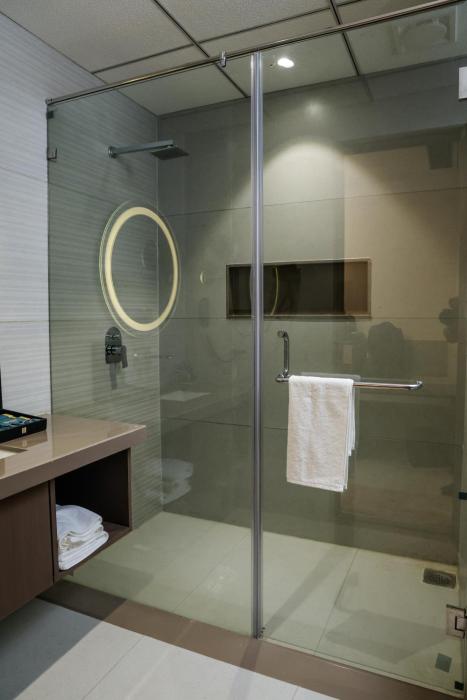 kings kraft shubh hotel
