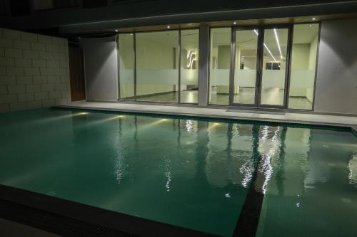 kings kraft shubh hotel