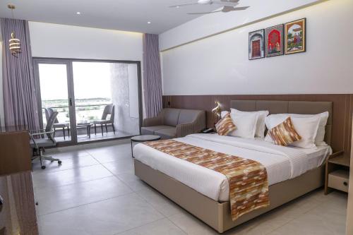 kings kraft shubh hotel