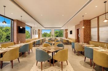 keys select by lemon tree hotel amritsar