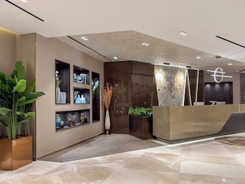 The Lusso Hotel,,3 star