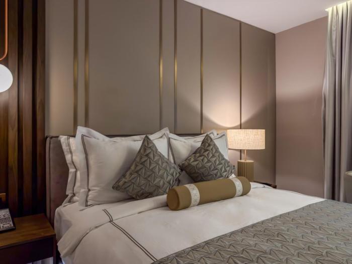 the lusso hotel