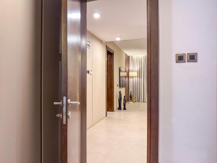 the lusso hotel
