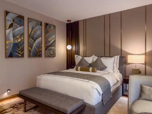 the lusso hotel