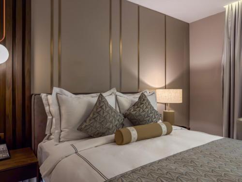 the lusso hotel