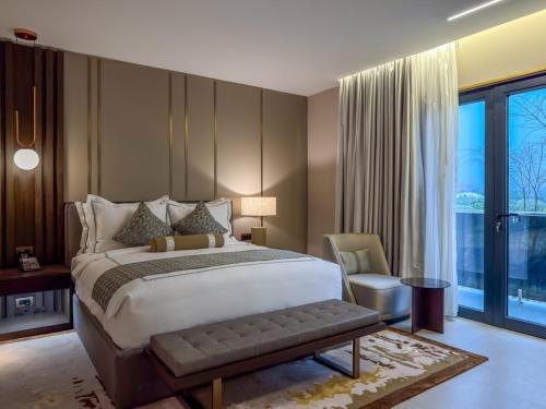 the lusso hotel