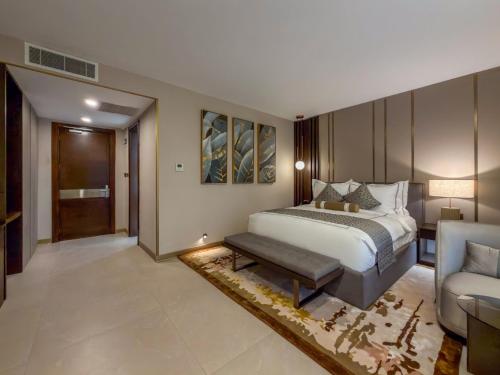 the lusso hotel