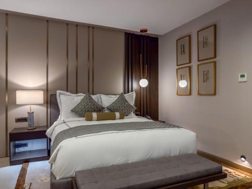 the lusso hotel