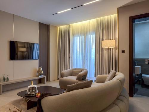 the lusso hotel