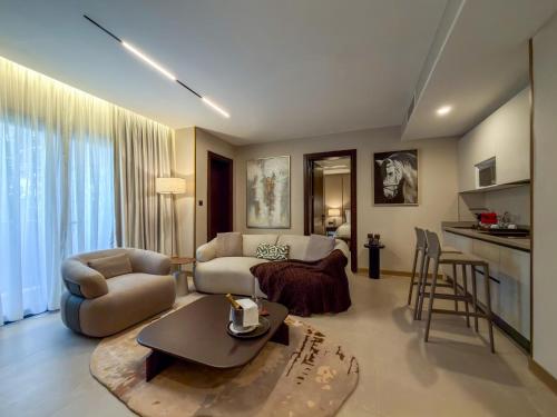 the lusso hotel
