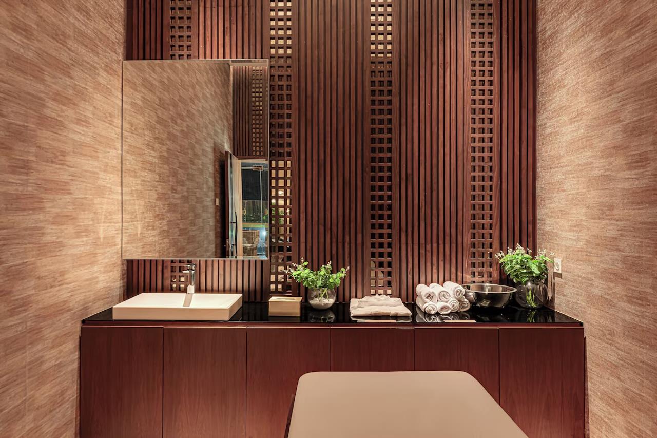 vasa suite surabaya