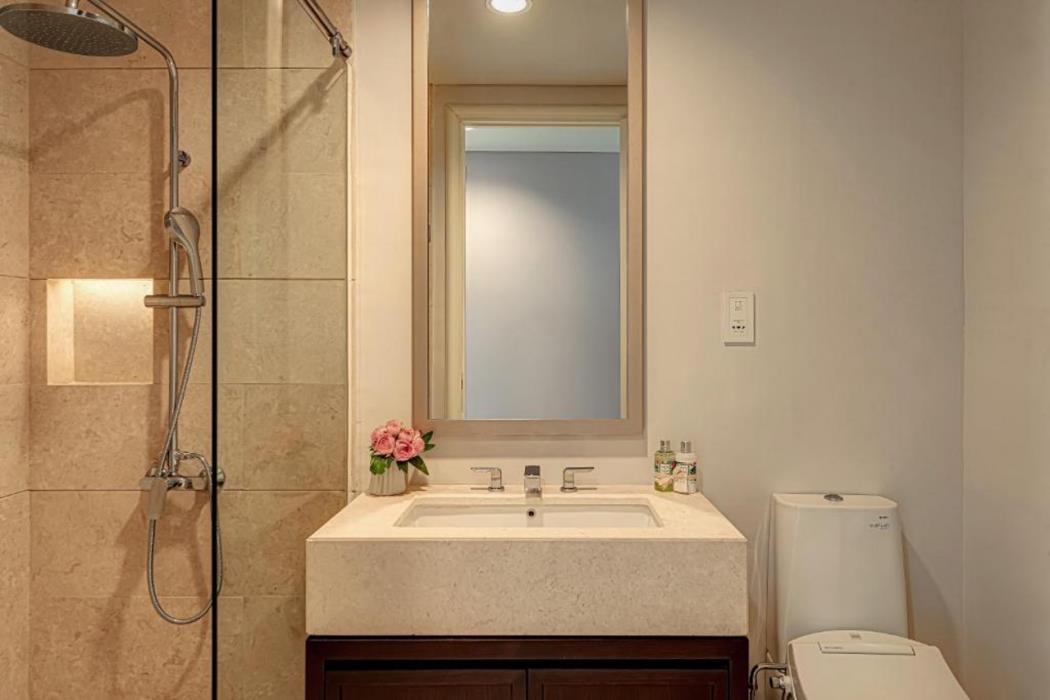 vasa suite surabaya