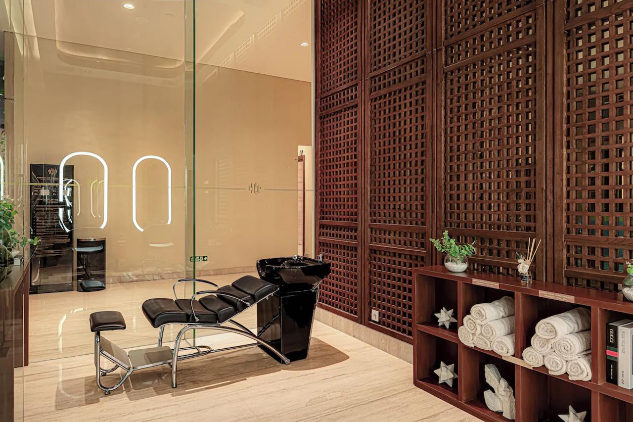 vasa suite surabaya