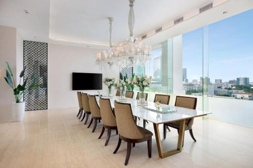 vasa suite surabaya
