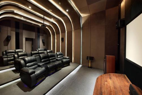 vasa suite surabaya